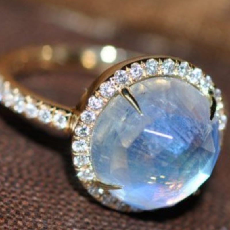 Zircon Womens Ring Exquisite And Fashionable With A Large Gold-plated Stone