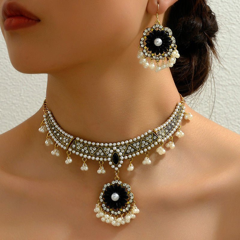 Ethnic-style Pearl Flower Necklace And Earrings Set