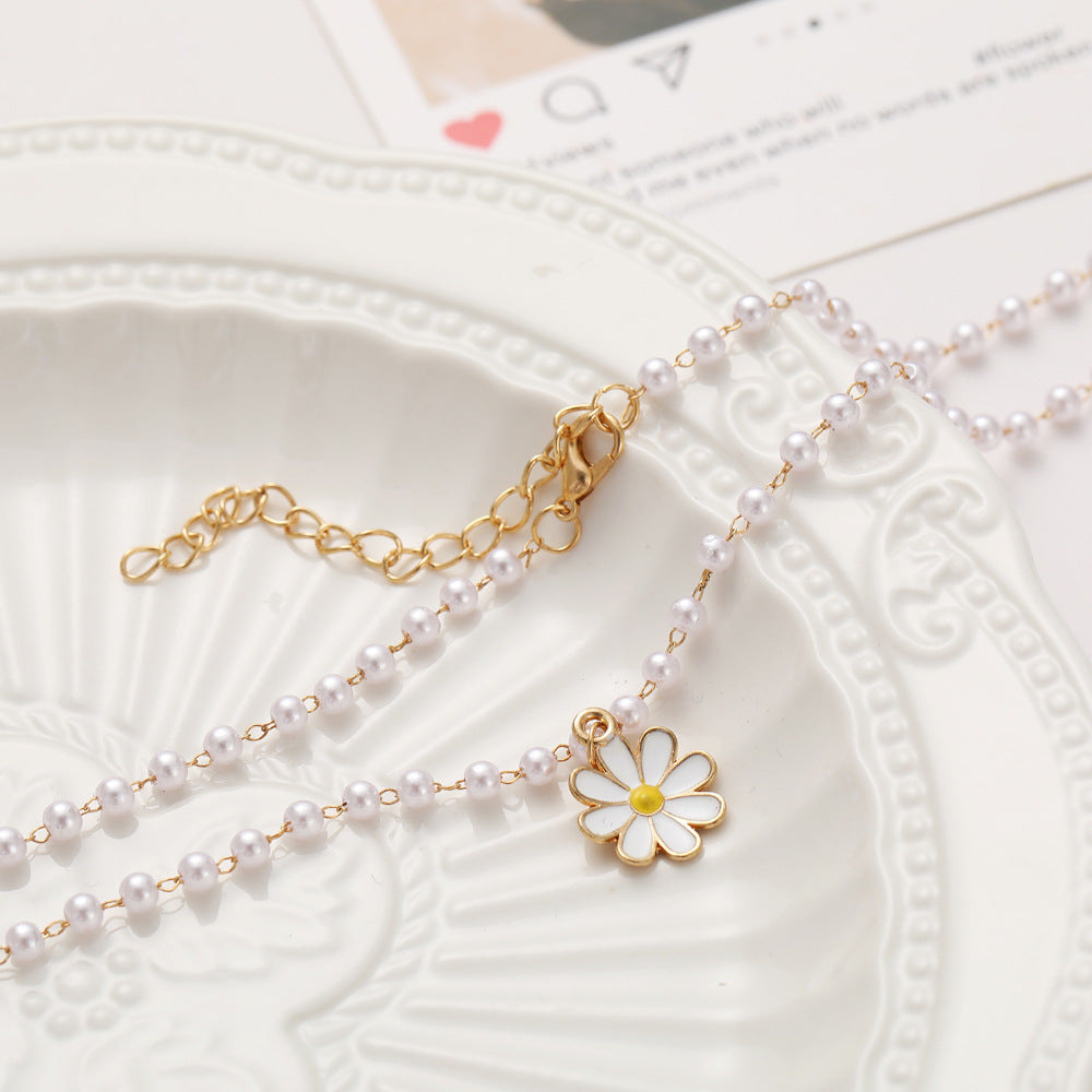 Daisy Pearl Necklace | Minimalist Beaded Chain
